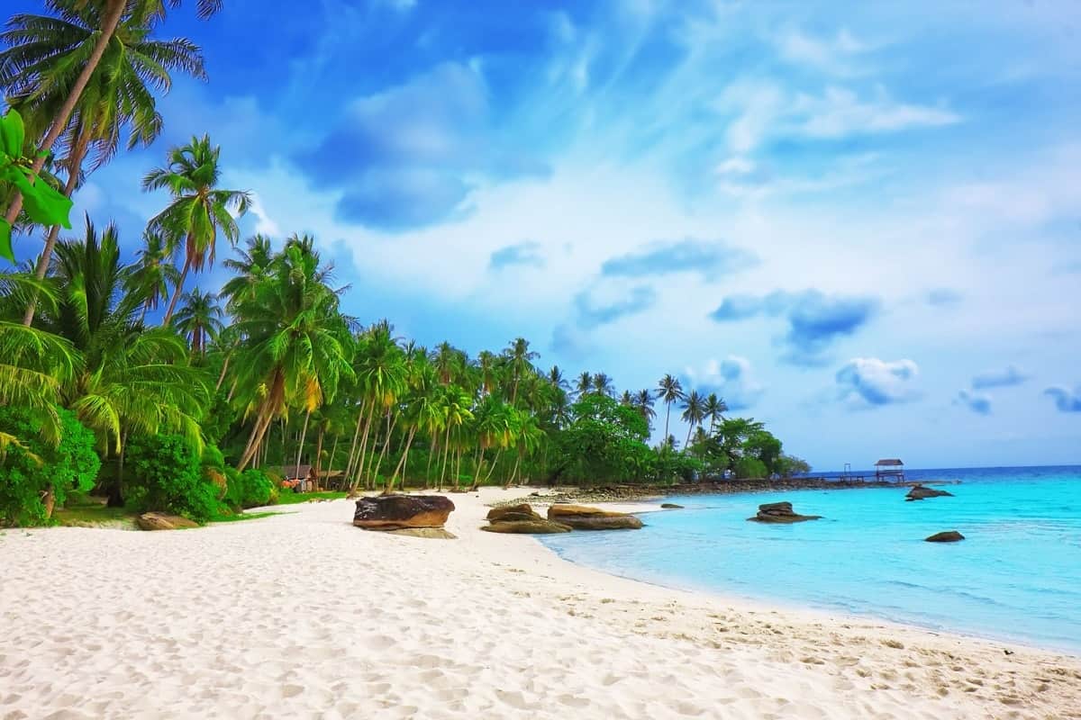 Nhin lai chang duong doi moi Phu Quoc trong 20 nam qua